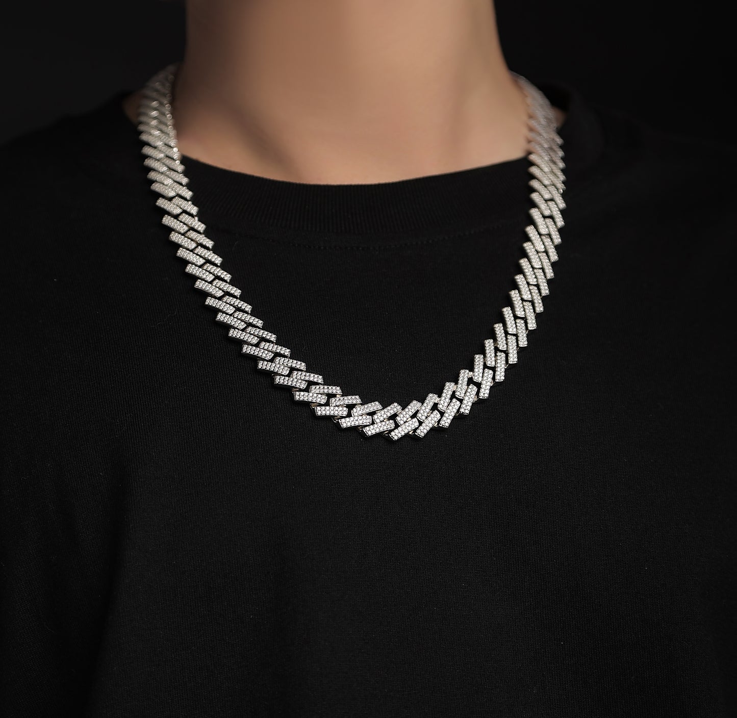 VVS1 Moissanite Cuban Link Chain in 925 Sterling Silver