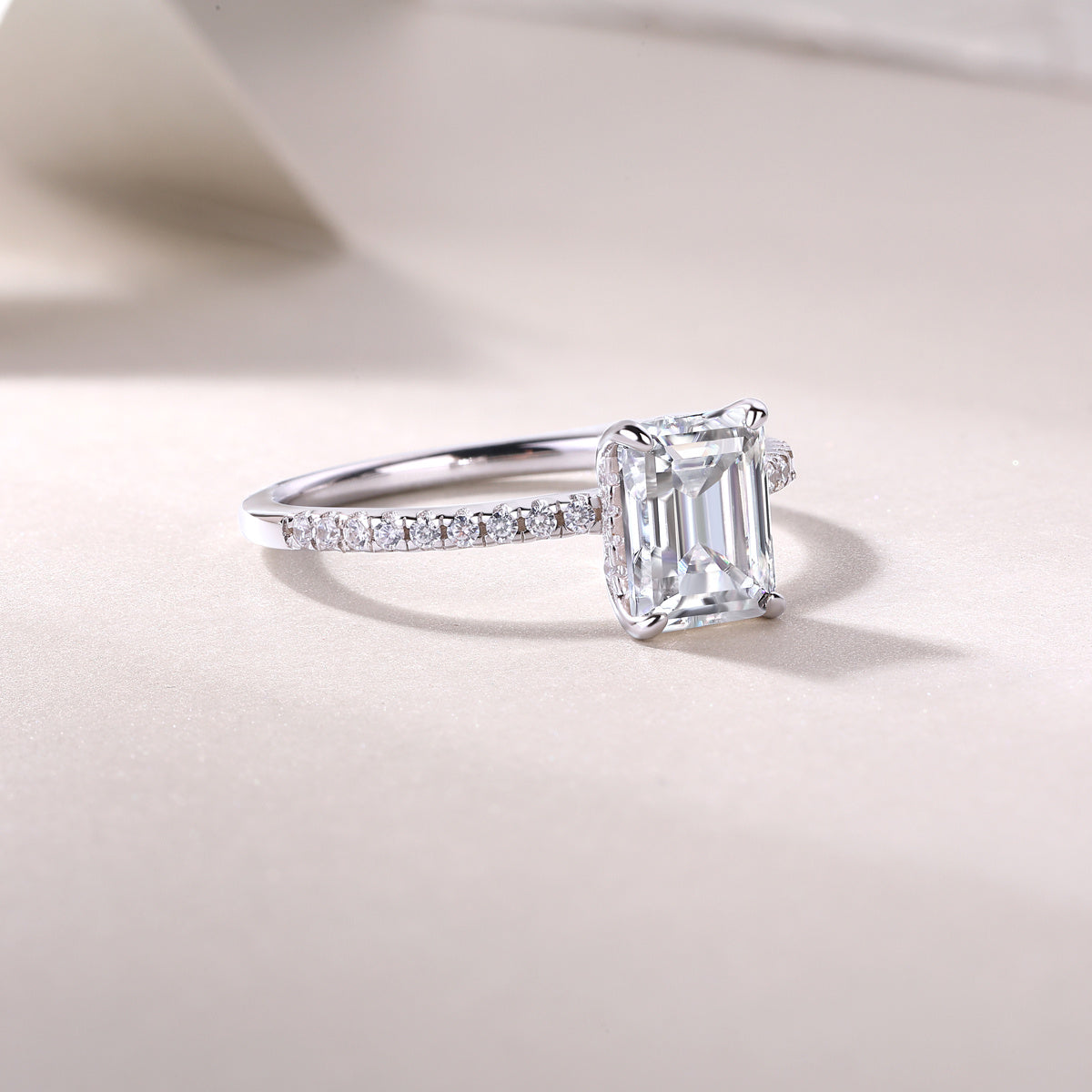1.5CT VVS1 Emerald-Cut Moissanite Solitaire Ring