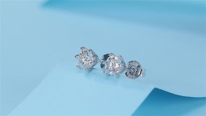 VVS1 Moissanite Stud Earrings in 925 Sterling Silver